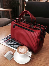 2015新款女士雙肩包 撞色旅游背包，電腦包非皮布可時尚女包全解析