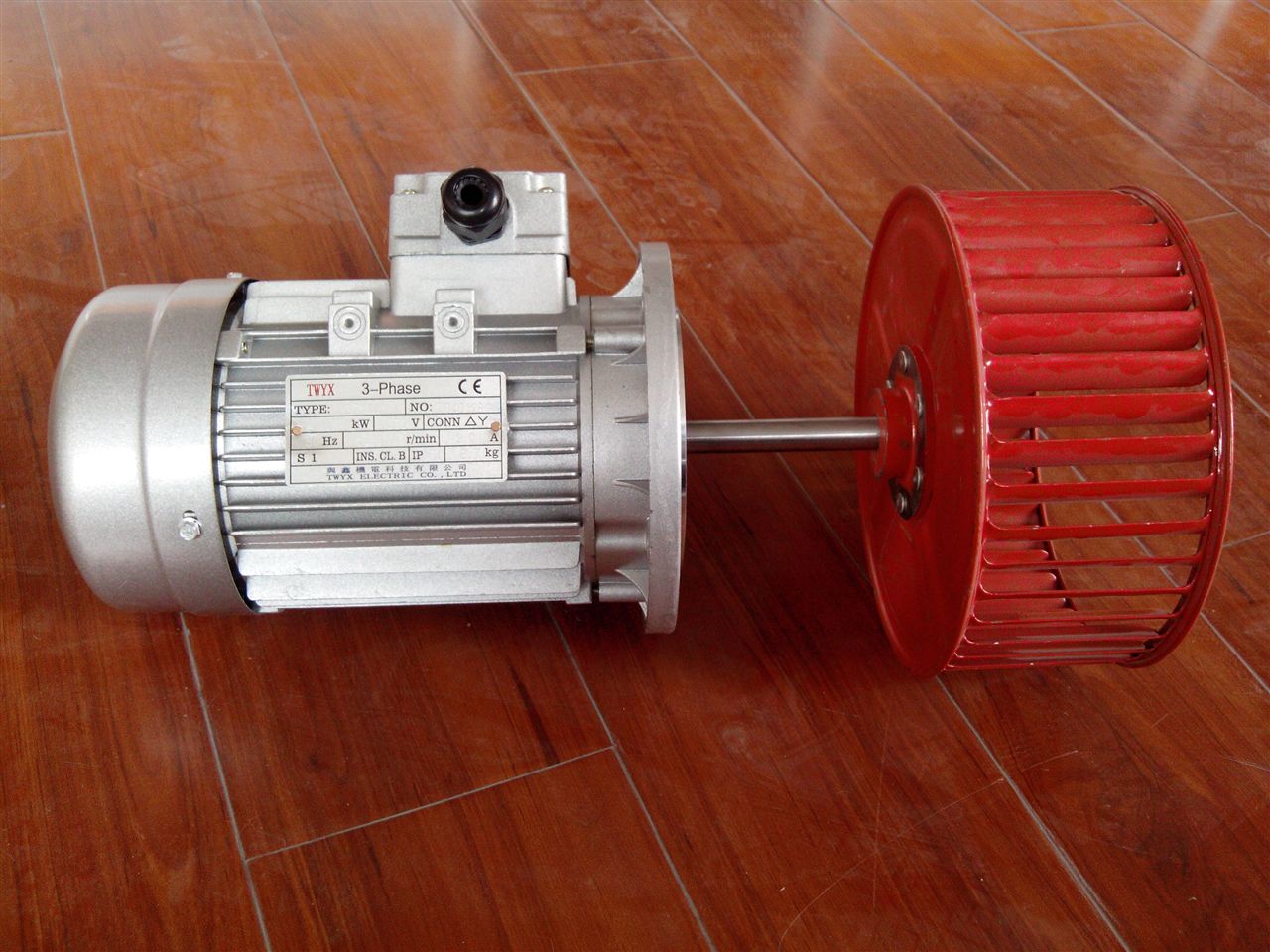 耐高溫長軸馬達(dá)在變頻傳動與風(fēng)機(jī)、鼓風(fēng)機(jī)系統(tǒng)中的應(yīng)用與水泵配件制造解析